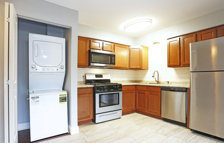 100 Sunset Dr, Cary, IL 60013 Apartments in Cary, IL