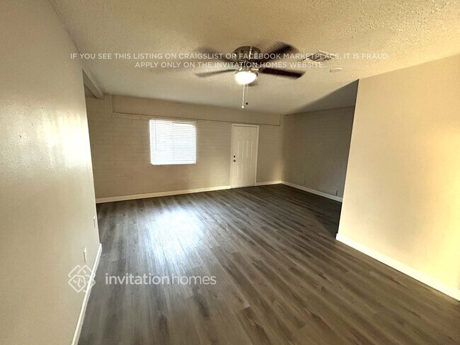 Foto del edificio - 3817 W Cactus Wren Dr