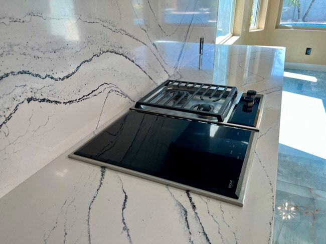 Building Photo - 8709 E Gail Rd