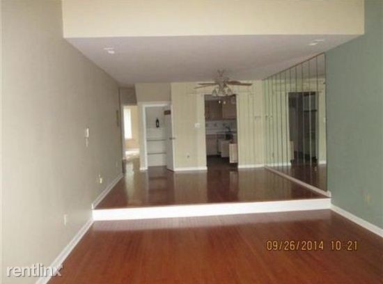 Foto principal - 2406 Jesse Way