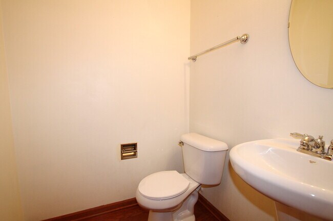 Foto del edificio - 228 Springbrook Trail S