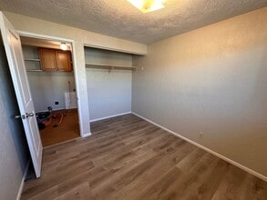 Building Photo - 520-522 N 38th Pl