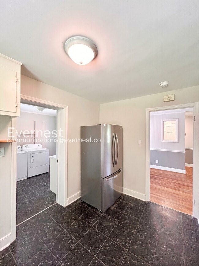 Foto del edificio - 2909 Westgate Dr