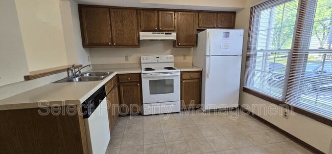 Foto del edificio - 5438 Evard Rd