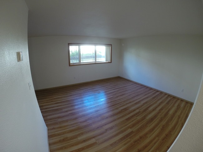 Building Photo - 2804 Gillam Way