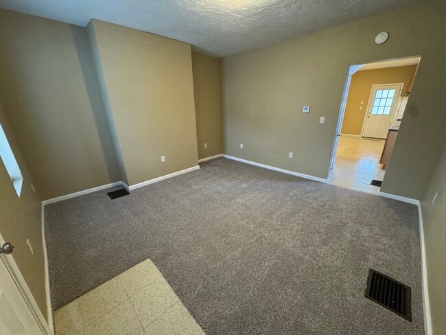 Building Photo - 114 W Berkeley St