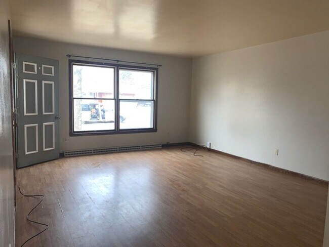 Foto del edificio - 822 Dwight St