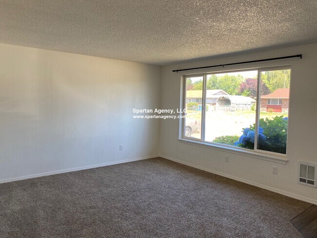 Foto del edificio - 11524 65th St Ct E