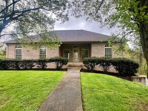 Building Photo - 1212 Ridgewood Ct