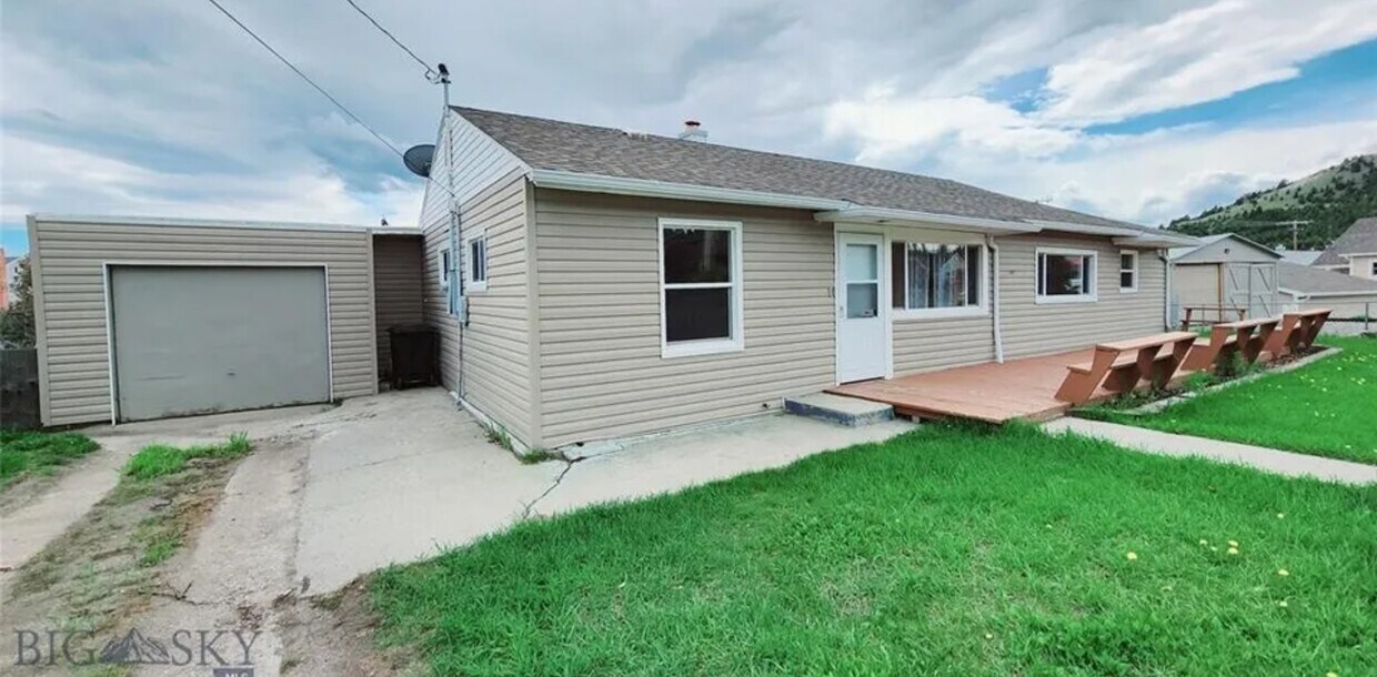 820 Lexington Ave, Butte, MT 59701 House Rental in Butte, MT