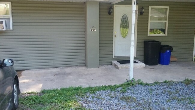 Building Photo - 309 Camp Ground Rd