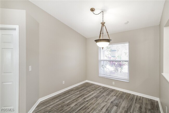 Building Photo - 1619 Geranium Ave