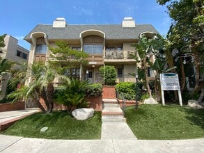 Building Photo - 3546 Hughes Ave