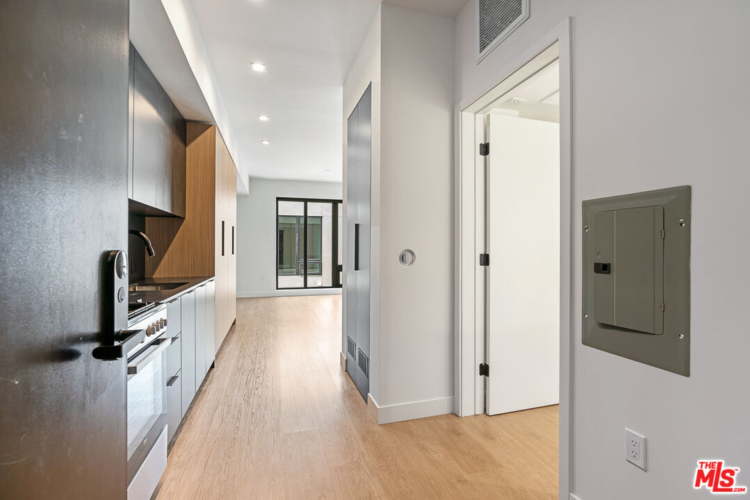 Foto principal - 10700 Tabor St