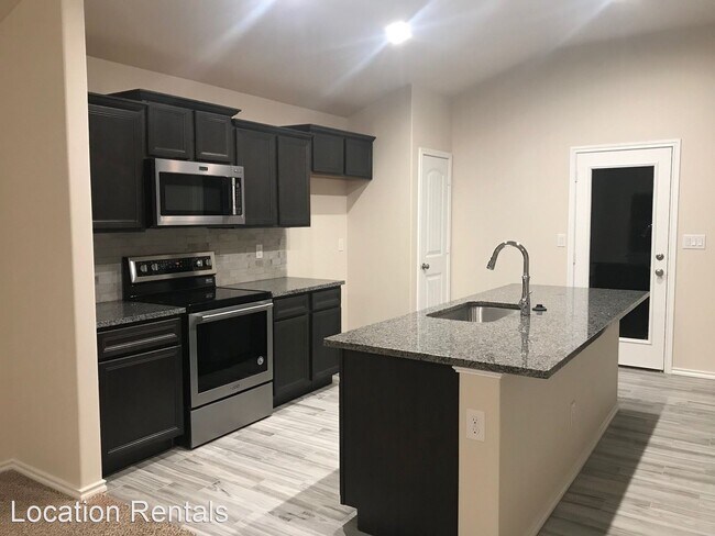 Foto del edificio - 3 br, 2 bath House - 10005 Wausau Ave