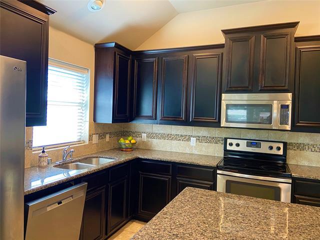 Building Photo - 12205 Wind Surf Dr