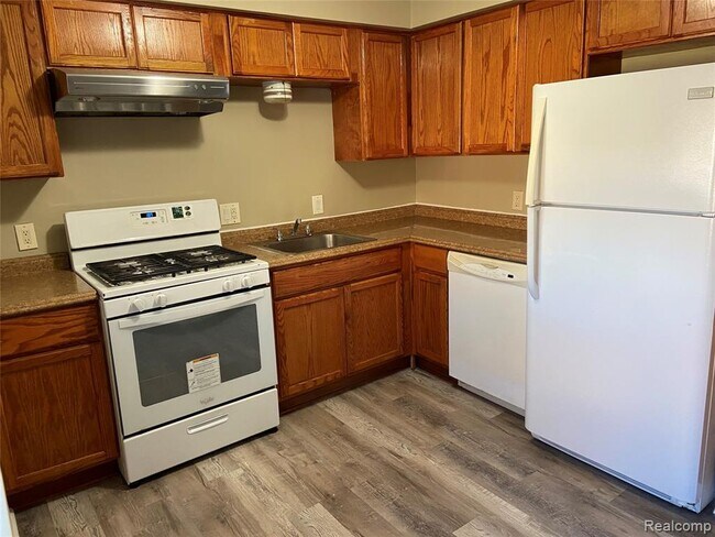 Building Photo - 29070 Tessmer Ct