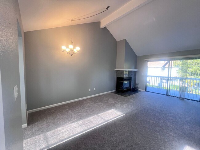Foto del edificio - STUNNING 1BD/1BA CONDO IN FREMONT CA!!!!