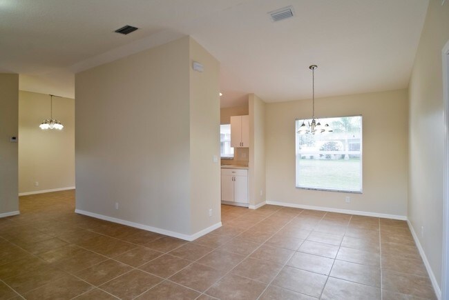 Foto del edificio - 1755 SW Import Dr