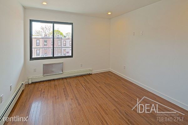 Building Photo - 406 15th St