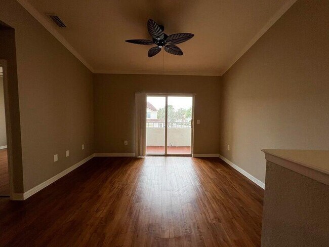 Foto del edificio - 587 SE Prescott Pl