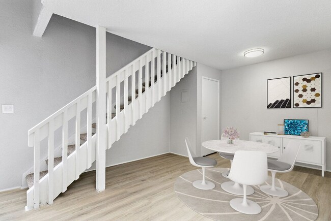 Foto del edificio - 5400-5600 E 84th Ter -Jade