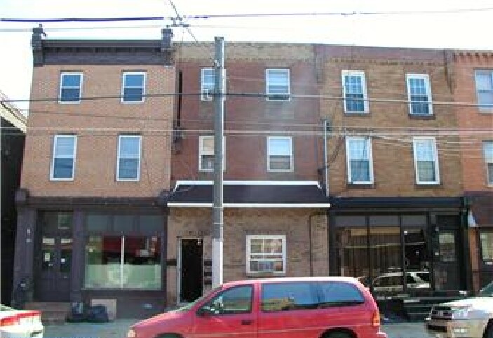 Primary Photo - 3149 Richmond St