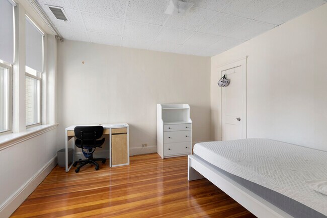 Foto del edificio - 14 Woodbridge St