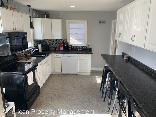 Foto del edificio - 5 br, 2 bath House - 726 Thurston