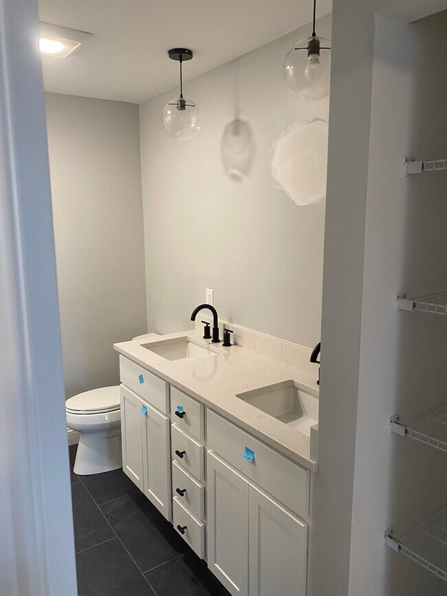 165 Cambridge Rd Unit Woburn condo, Woburn, MA 01801 Condo for Rent