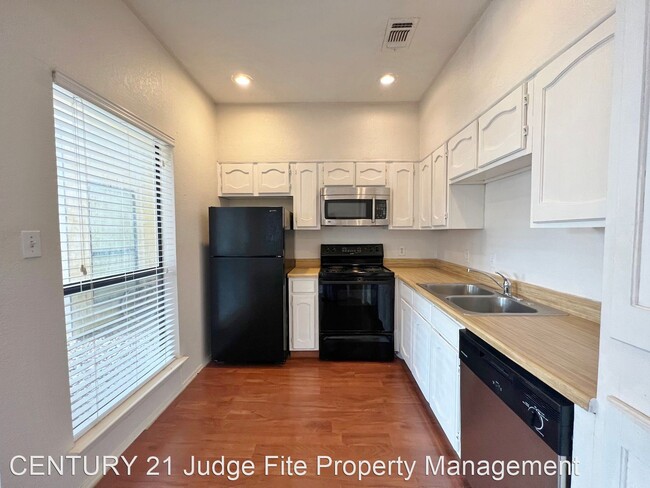 Building Photo - 1 br, 1 bath House - 3117 Sondra Drive Uni...