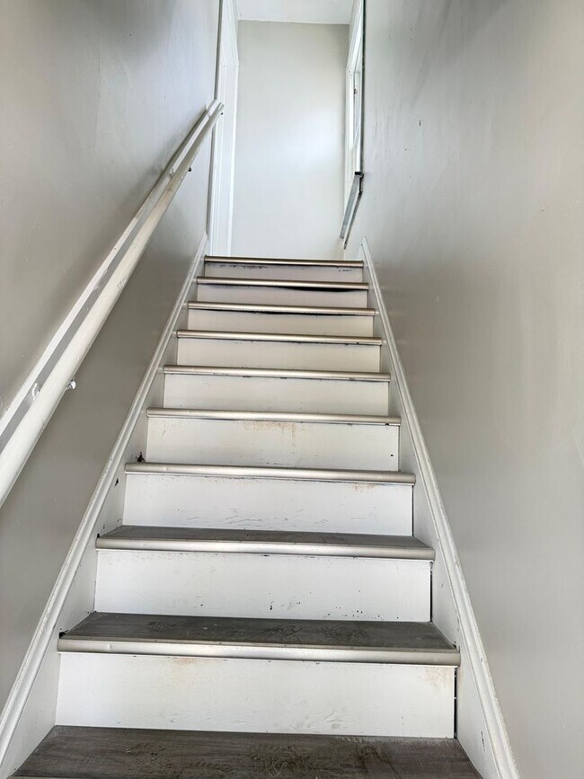 Foto del edificio - 1754 Algonac Rd