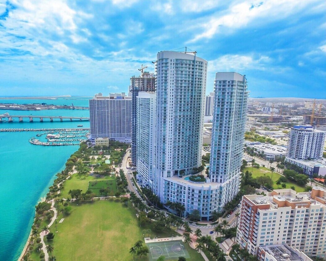 Foto principal - 1900 N Bayshore Dr