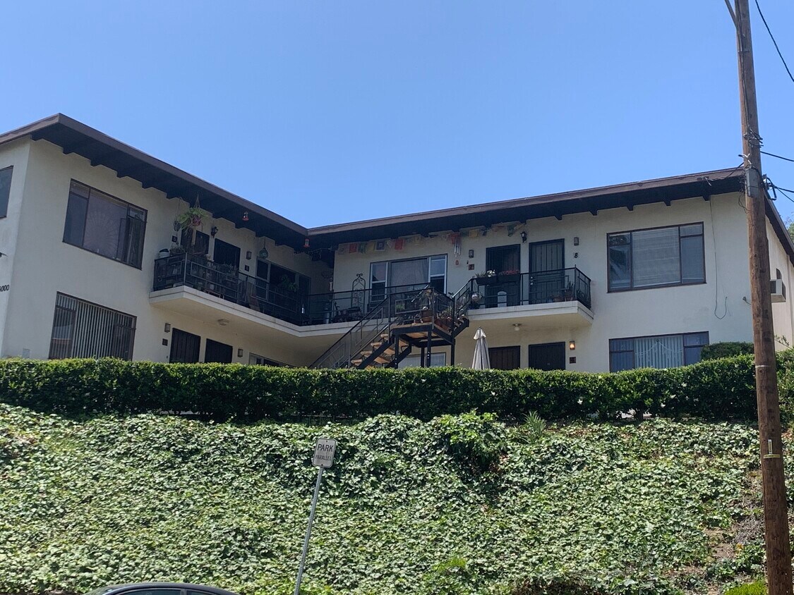 6000 Hillandale Dr Unit 1, Los Angeles, CA 90042 Apartments in Los