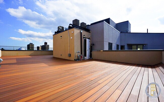 Building Photo - 1161 Myrtle Ave
