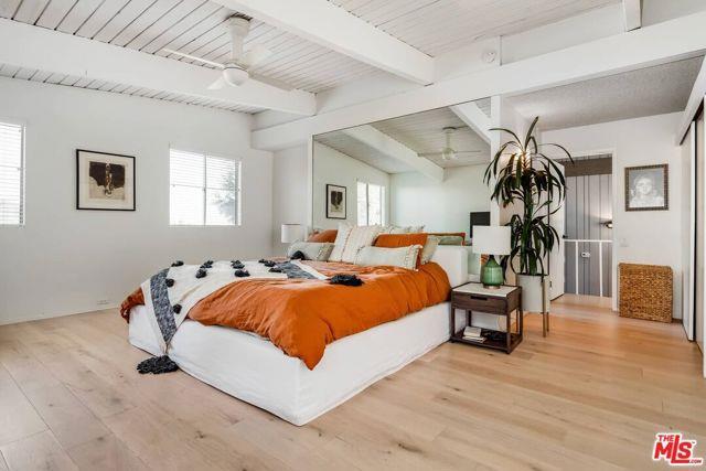 Foto principal - 2436 Arbutus Ave