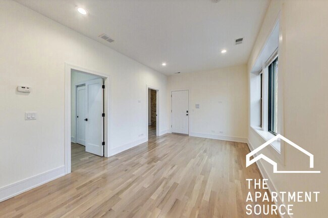 Foto del edificio - 2551 W Hirsch St