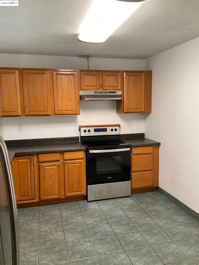 Building Photo - 1713 Springwood Way