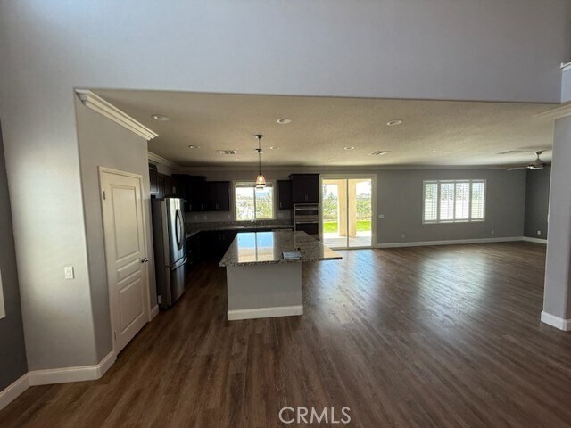Building Photo - 30545 Green Vista Dr