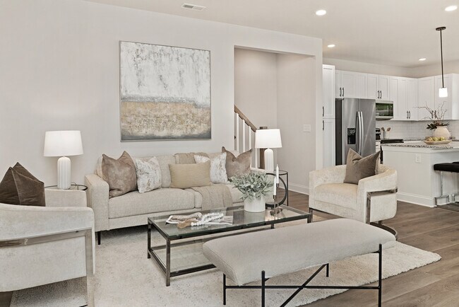 Building Photo - 2318 Rebecca Ave