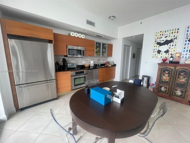 Foto del edificio - 3470 E Coast Ave