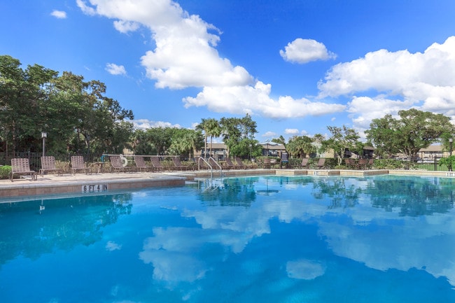 Building Photo - Fountains at Forestwood