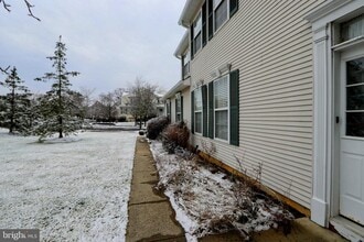 Building Photo - 34 Windsor Pond Rd