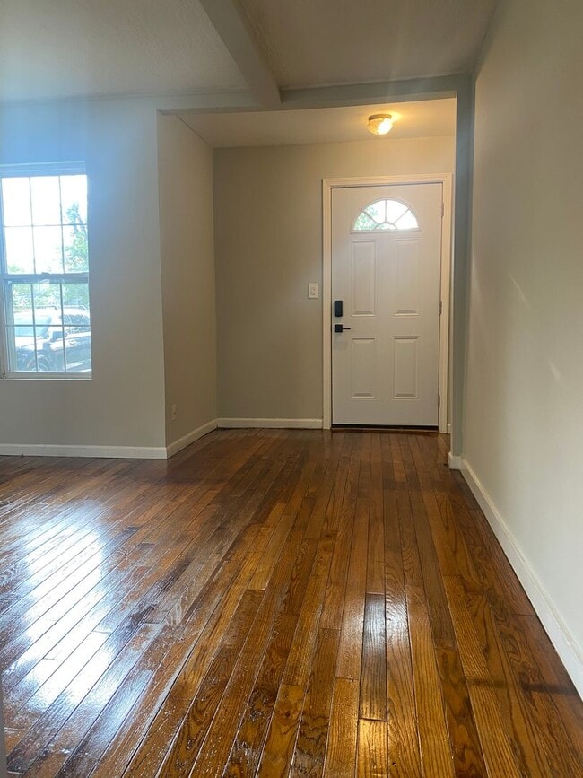 Photo - 714 S 31st St House