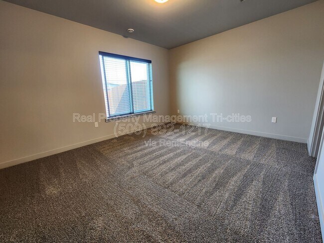 Foto del edificio - 406 Dawson Ln