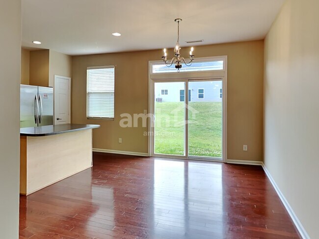 Building Photo - 89 Norwich Dr