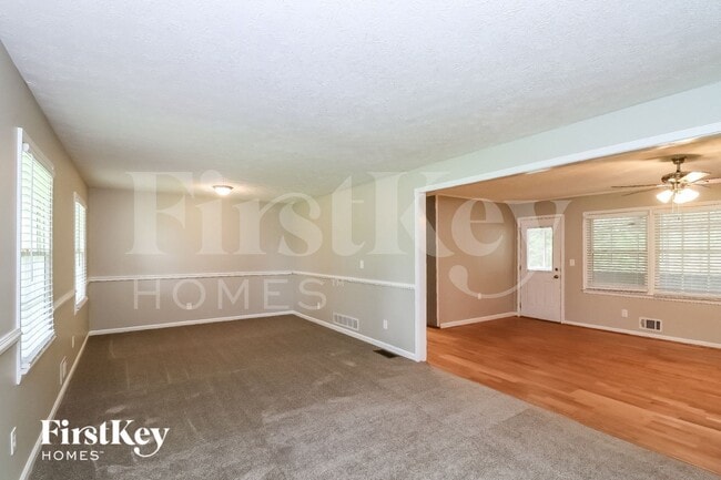 Building Photo - 3560 Nowlin Rd
