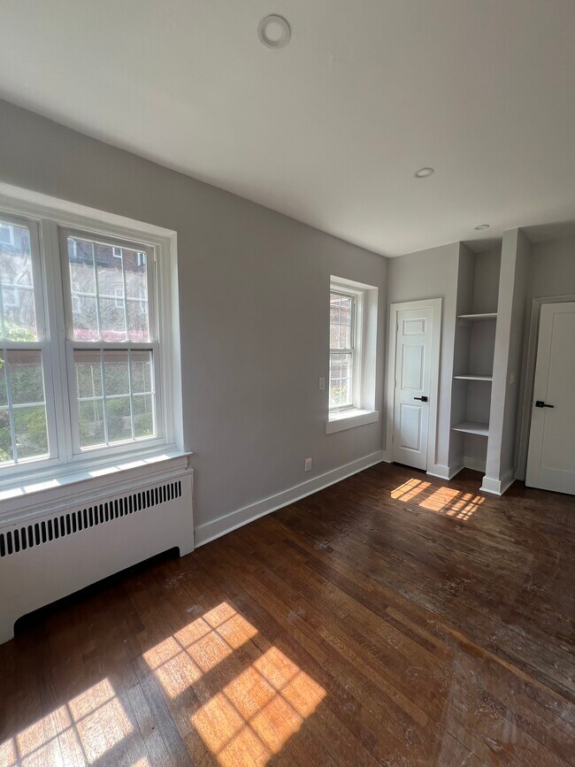 Building Photo - 1 Dewitt Rd