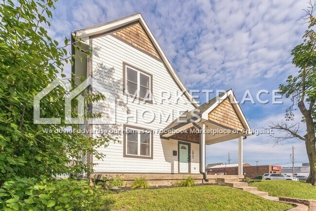 Foto del edificio - 1917 N College Ave