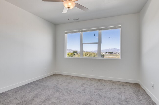 Building Photo - Move-In Ready 4-Bedroom Rental in the Hear...